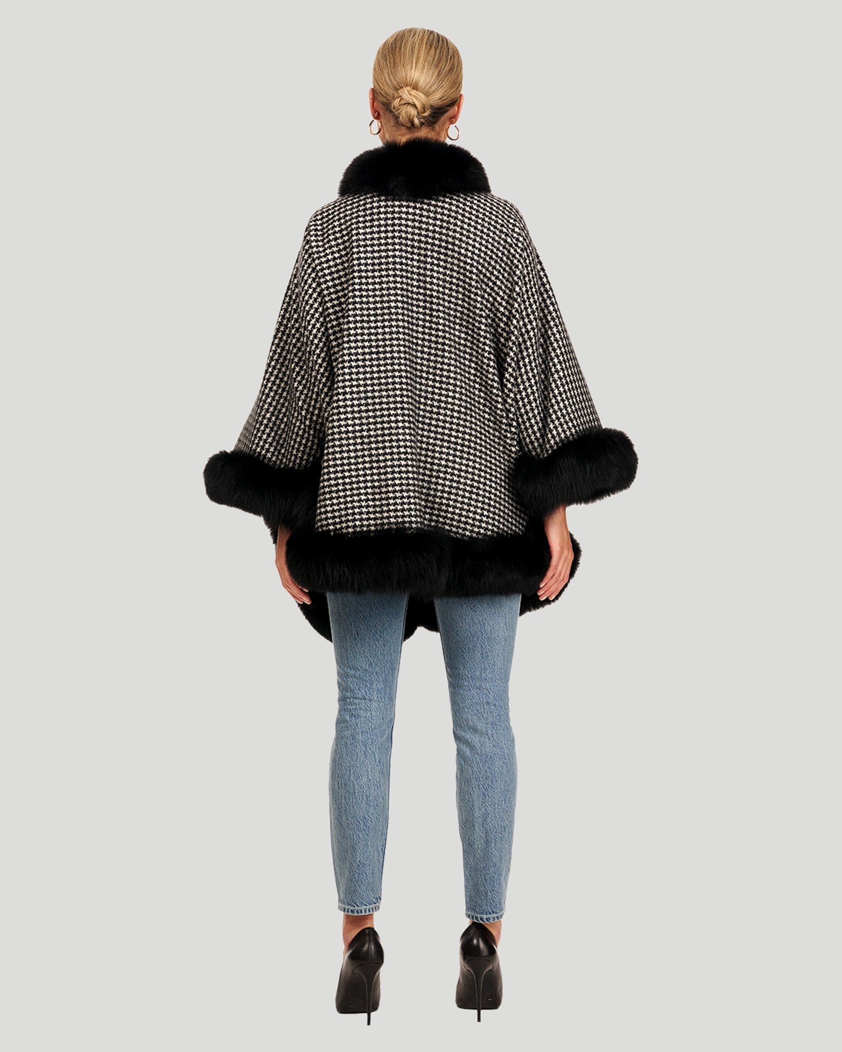 #Color_HOUNDSTOOTH