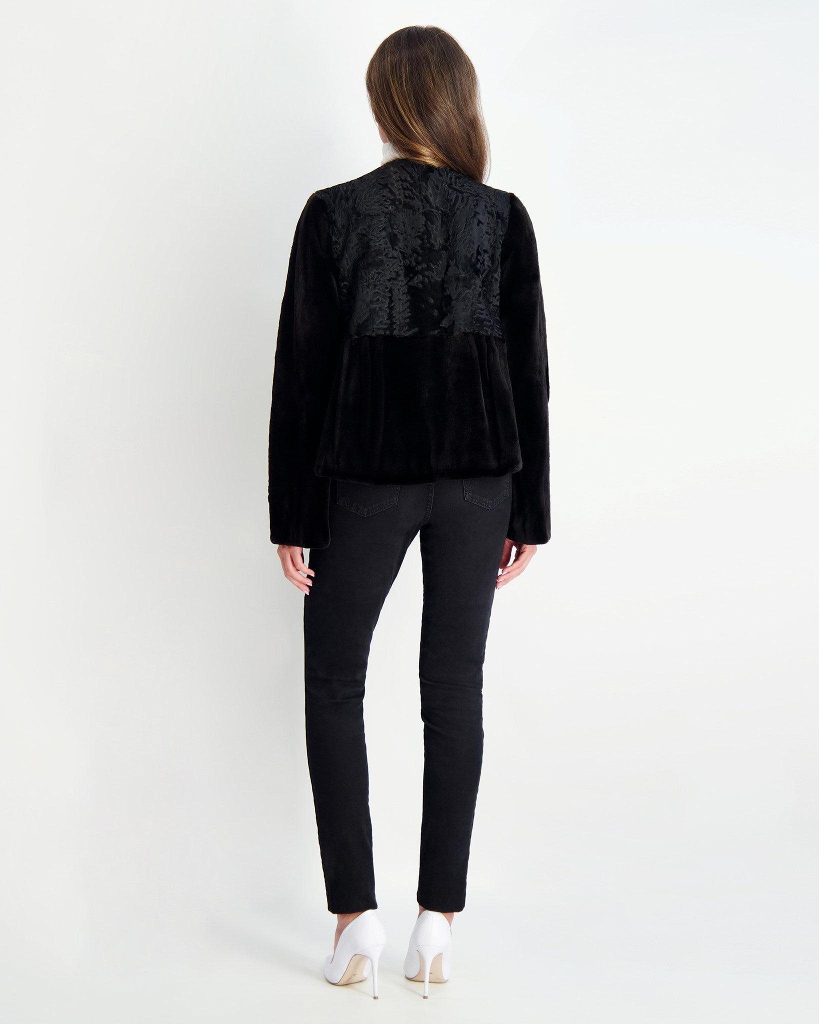 #Color_BLACK